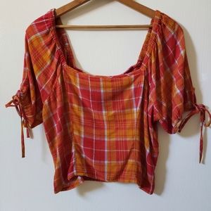 Arizona Puff Sleeve Crop